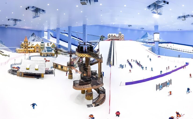 Commerical indoor ski resort featuring custom ski-training slopes and destination-scale indoor snowmaking systems engineered by Focusun.