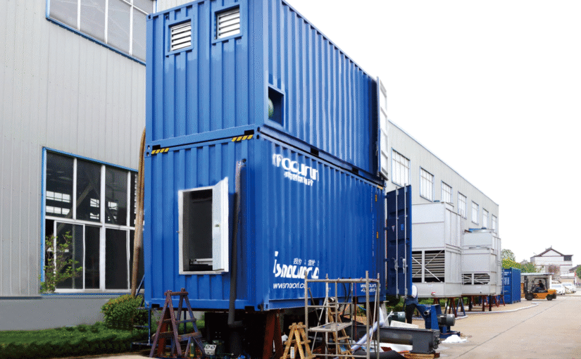 High-temperature snow making machine for year-round artificial snow production